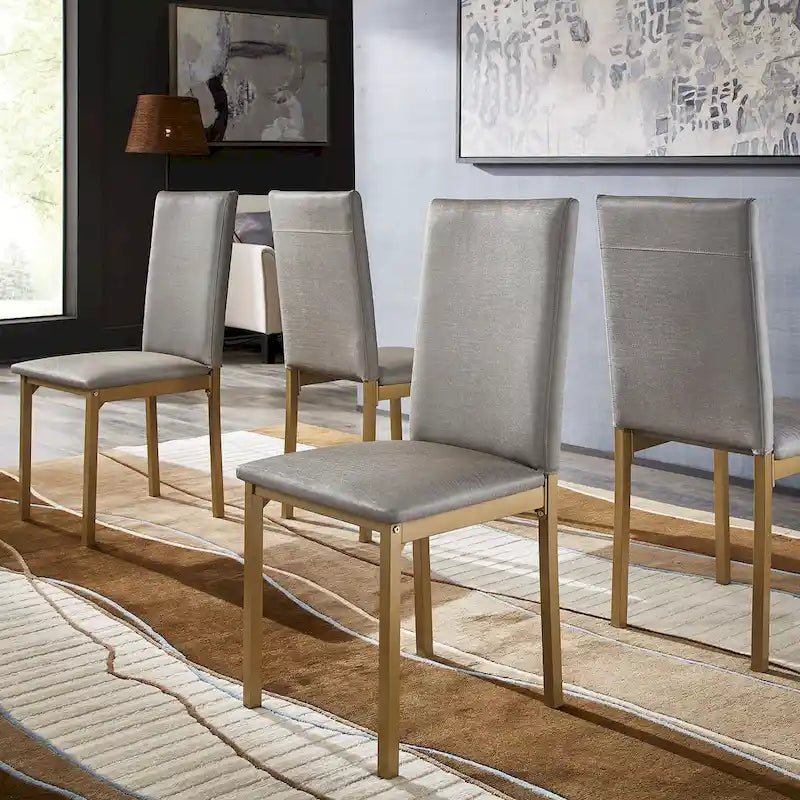 Tavolo da pranzo con piano in finto marmo e oro e 4 sedie