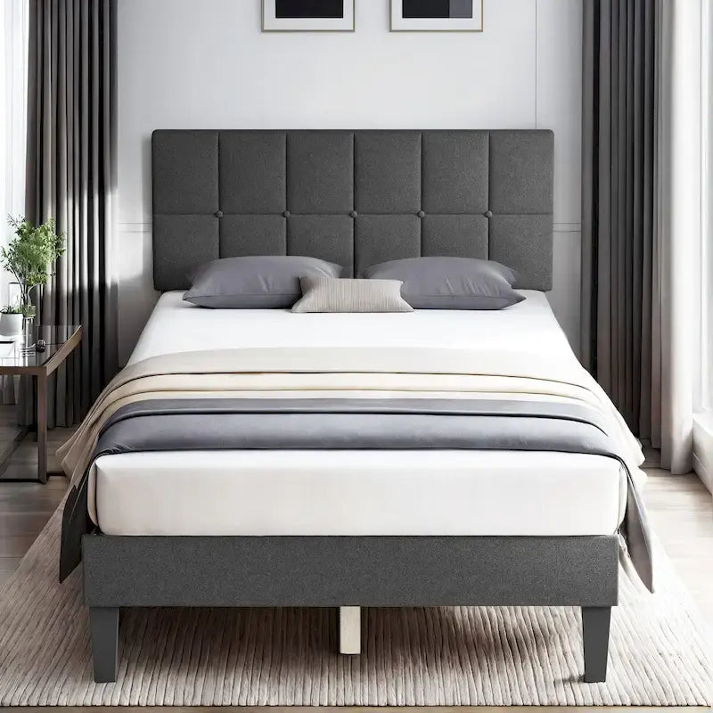 Letto a piattaforma imbottito in lino con struttura in legno e testiera, non è necessaria la rete a molle, senza rumore, misure T/F/Q