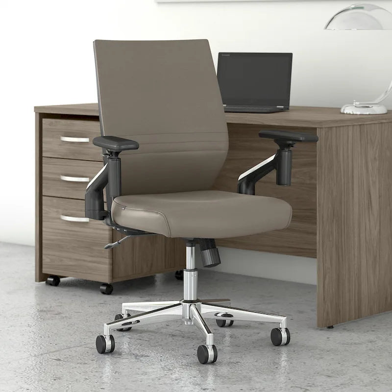 Sedia da ufficio in pelle con schienale medio
